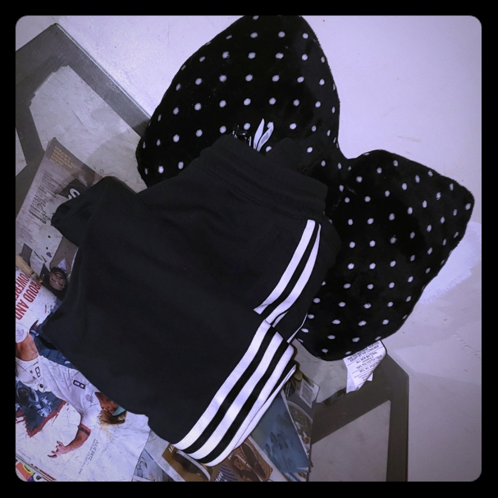EVERYTHING MUST GO!!!!!💥Adidas Sweats💥